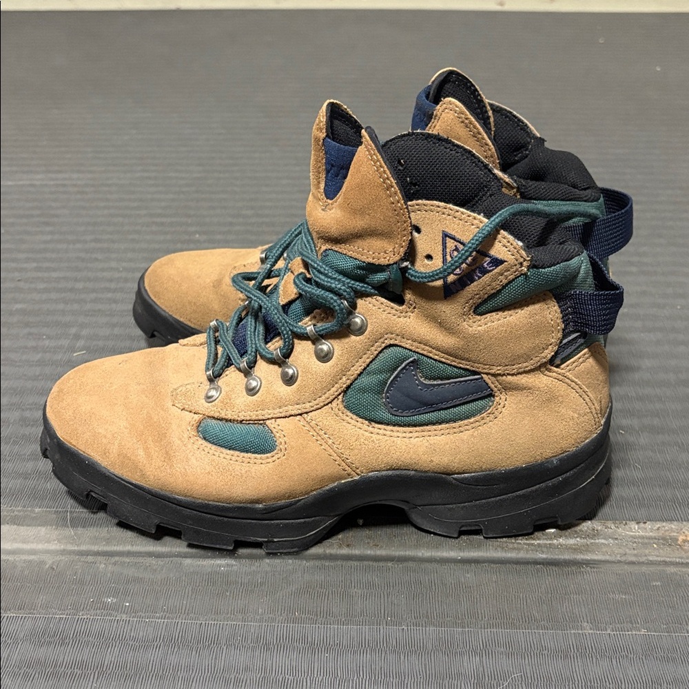 Nike Acg Boot - image 3